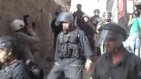 Siyonistler Gece Yarısı Çocuk Topluyor