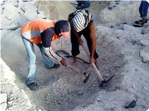 İşgal Askerlei 3 Filistinli'yi Yaraladı