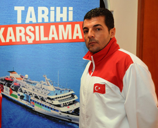 Gazze'ye Yüzecek Türk Engellendi