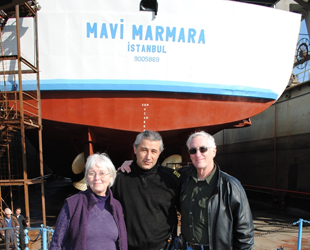 Amerika, İsrail'in Tasmalı Kölesidir