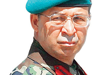 Balyozcular: Başörtüsü Masum Değil