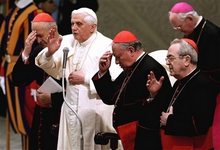 Vatikan'dan İslam'a Yine Hakaret