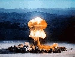 Gerekirse Atom Bombası Atarız