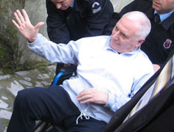 'Kımıldarsa Ölür' Haberal Tören Hazırlığında (!)