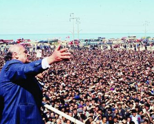 Ve.. Demirel Sahnede