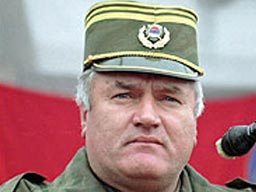 Karadziç ve Mladiç'i Unutmayın