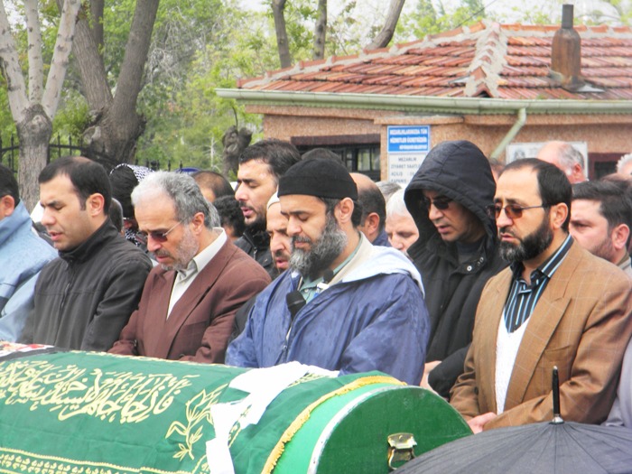 Musa Kazım Hoca'nın Annesi Vefat Etti