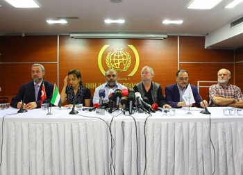 İHH'dan Basın Toplantısı; Gemi Gitmiyor