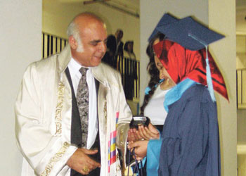 Zulüm Devam Etse de...