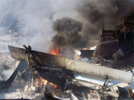 Cezayir'de Uçak Düştü: 100 Ölü