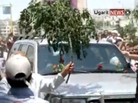 Hamalı Muhalifler, ABD Elçisini Güllerle Karşıladı