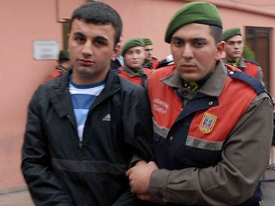 Hedef Kanlı Baskını Sulandırmak