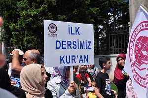 İlk Dersimiz Kur'an-FOTO