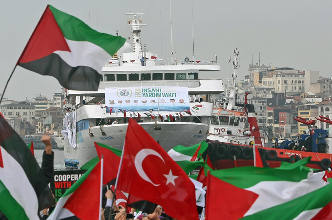 Yıldıray Oğur ve Altan'a Mavi Marmara Cevabı