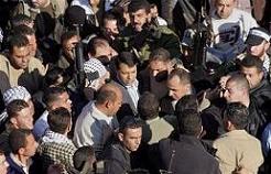 Filistin'de fitne ateşi büyüyor