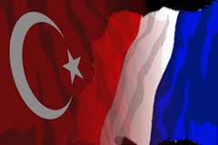 Mültecilere Bot Satan Fransız Fahri Konsolos Kovuldu