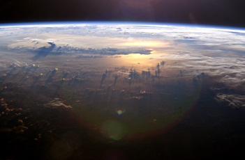 İran, Uzaya Kur'an Gönderdi