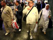 İlk Hacı Kafilesi Yurd'a Döndü