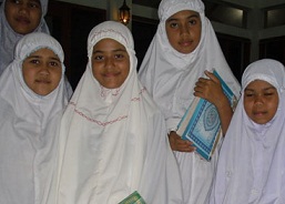 16 Yaşında Yetim Sponsoru...