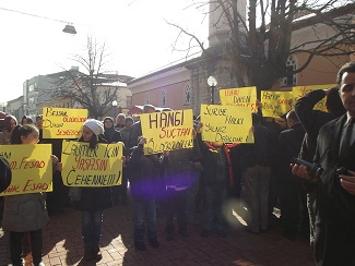 Katliamlar Protesto Edildi(FOTO)