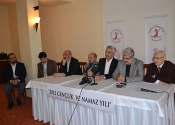 2012 Gençlik ve Namaz Yılı