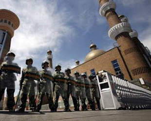 Yüzlerce Cami Kapatıldı