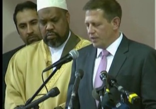 ABD Cami'de Özür Diledi