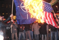 Taksim'de Tek Ses: Kahrolsun Amerika!(FOTO)