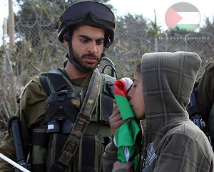 Filistinli Yiğit Çocuk Haykırdı...