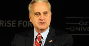 ABD Büyükelçisi'nin Mesaj Mesaisi