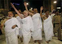 İsmail Heniye Mekke'de sevgi seli ile karşılandı