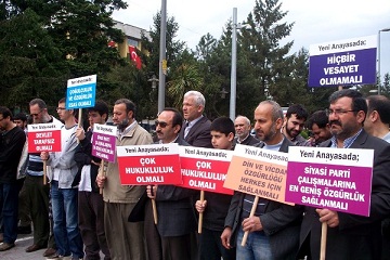 SADAKAT'tan Anayasa Kampanyası