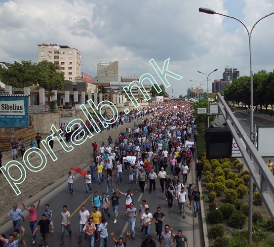 "Müslümanlar Terörist Değil"(VİDEO)
