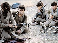 Esir 3 Kişi Kaçtı!