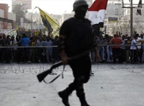 Mısır'da polis üniversitelere girecek