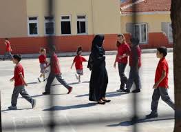 Hedef'e Koyulan Başörtülü'ye Destek