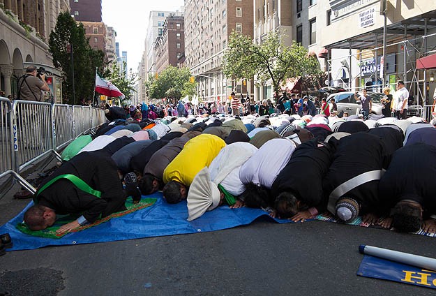 ABD'de Müslümanlar Yürüyüş Düzenledi