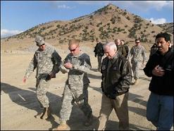 Afganistan'a Daha Fazla Asker