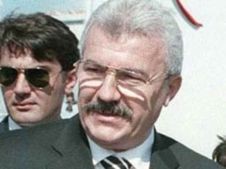 Sanatçılar Cerrah'ı Kızdırdı