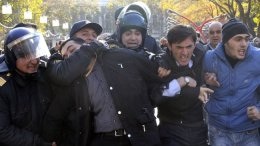 Aliyev Karşıtları Sokak'ta