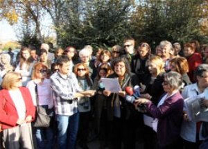 TBMM Önünde Başörtüsü Protestosu