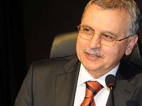 İHSANOĞLU BAŞÖRTÜSÜ DÜŞMANIDIR