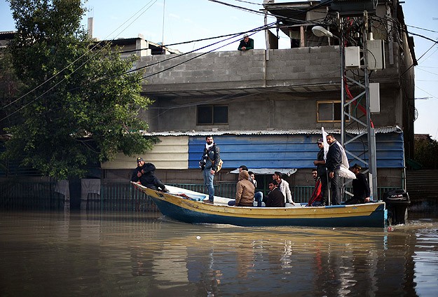 Gazze sokaklarında "yardım kayıkları"