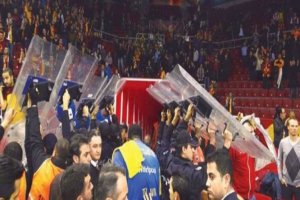 Siyonist Takıma Mavi Marmara Protestosu