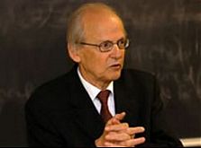 AİHM Eski Başkanı Rusya'da Zehirlenmiş