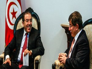 Ahmet Davytoğlu Tunus'da