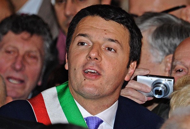 'Fransa IŞİD'i Vurmaya Devam Edecek'