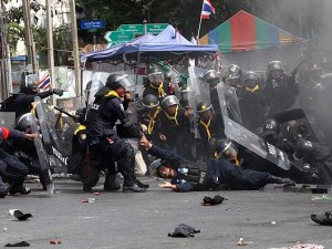 Tayland'da Müslümanlara Saldırı