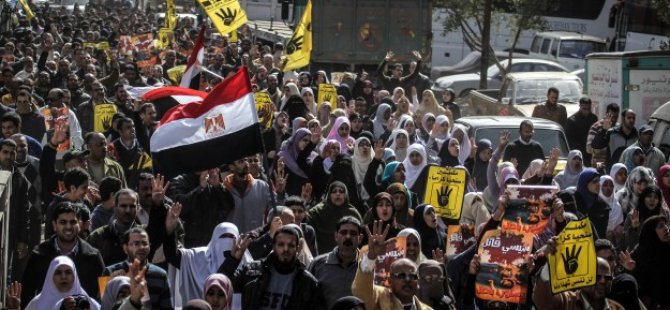 Mısır Halkı: Kurtulmak İçin Beraberce