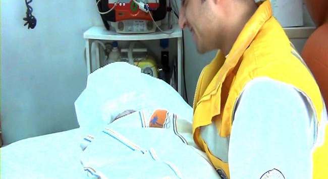 Bebeğini Boğarken Yakalandı.